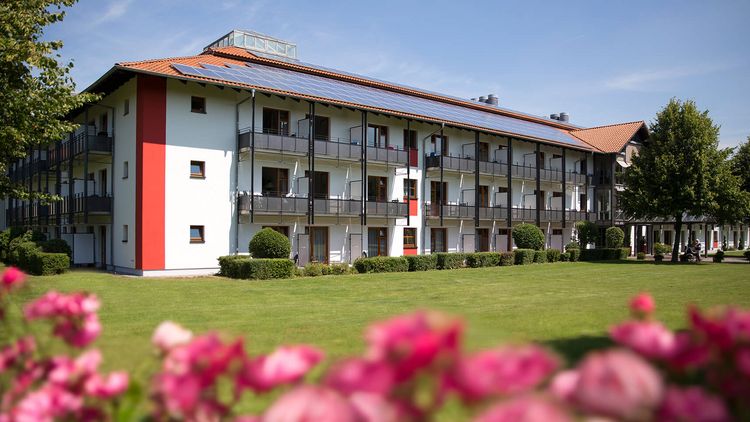 Außenaufnahme MEDICLIN Rose Klinik in Horn-Bad Meinberg
